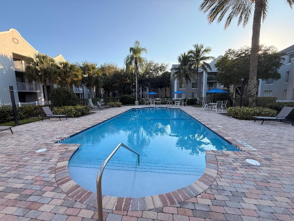 520 SW 111th Avenue, Unit 202, Pembroke Pines, FL 33025 Photo