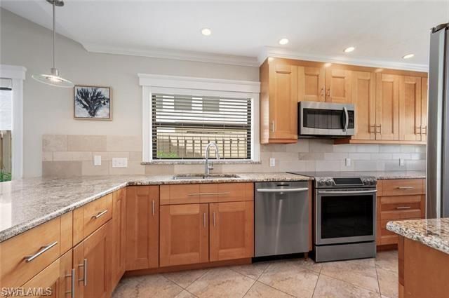 551 Beachwalk Cir, Unit 85-0, Naples, FL 34108 Photo