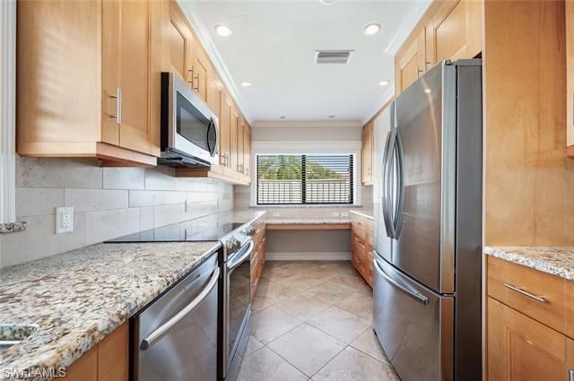 551 Beachwalk Cir, Unit 85-0, Naples, FL 34108 Photo