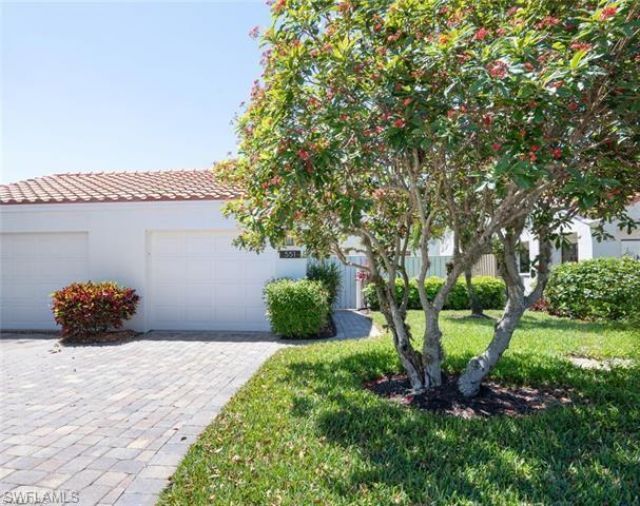 551 Beachwalk Cir, Unit 85-0, Naples, FL 34108 Photo