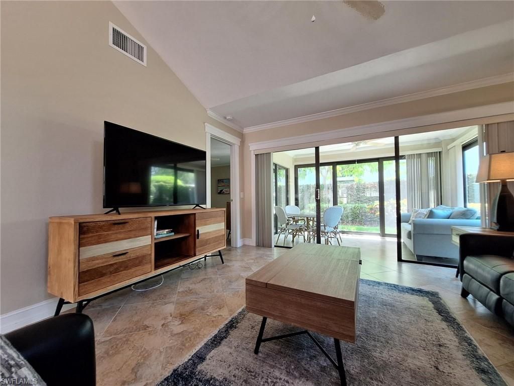 551 Beachwalk Cir, Unit 85-0, Naples, FL 34108 Photo