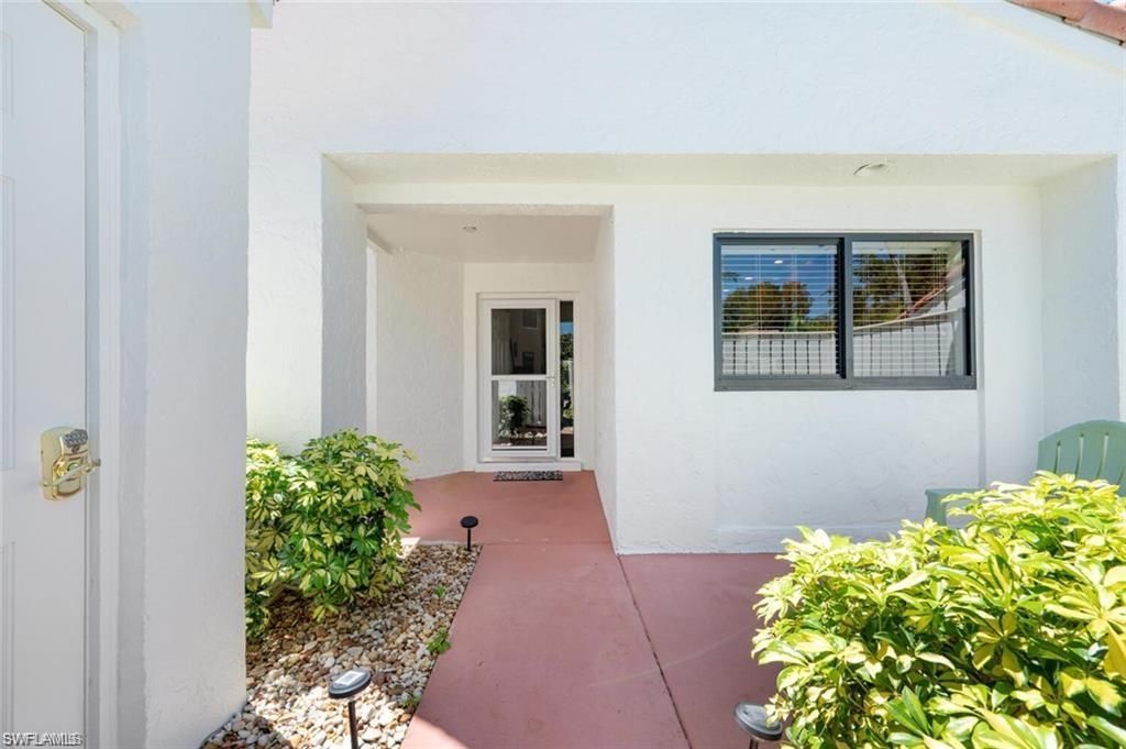 551 Beachwalk Cir, Unit 85-0, Naples, FL 34108 Photo