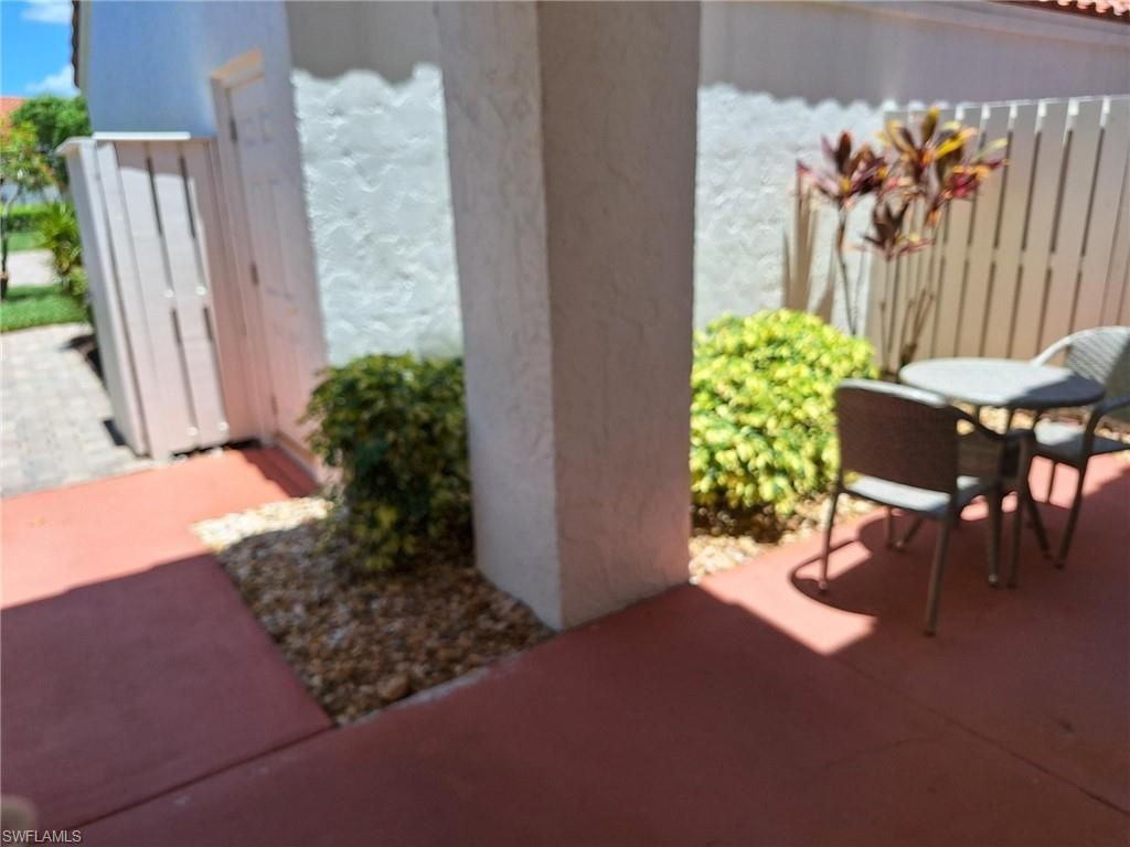 551 Beachwalk Cir, Unit 85-0, Naples, FL 34108 Photo