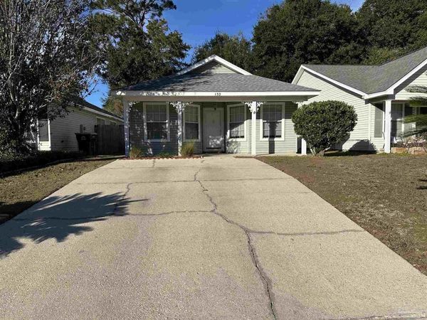 132 Wildflower Ln, Pensacola, FL 32514