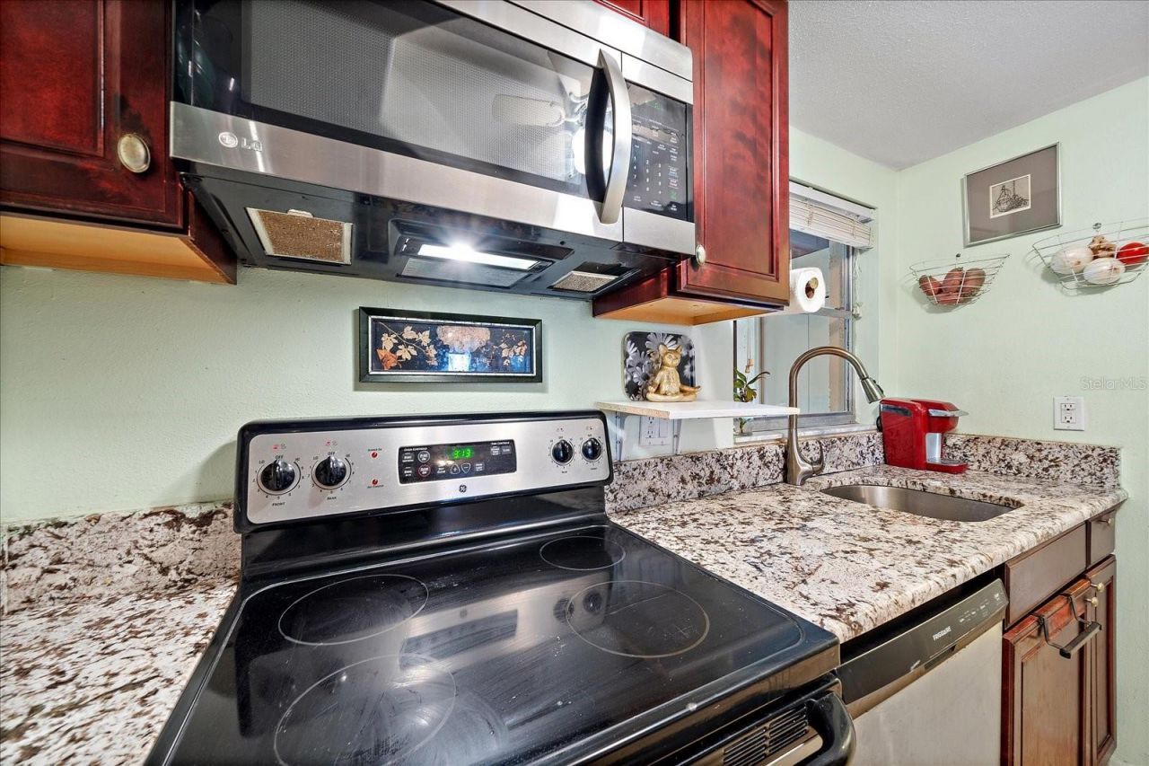 3357 Ramblewood Drive N, Unit 3357, Sarasota, FL 34237 Photo
