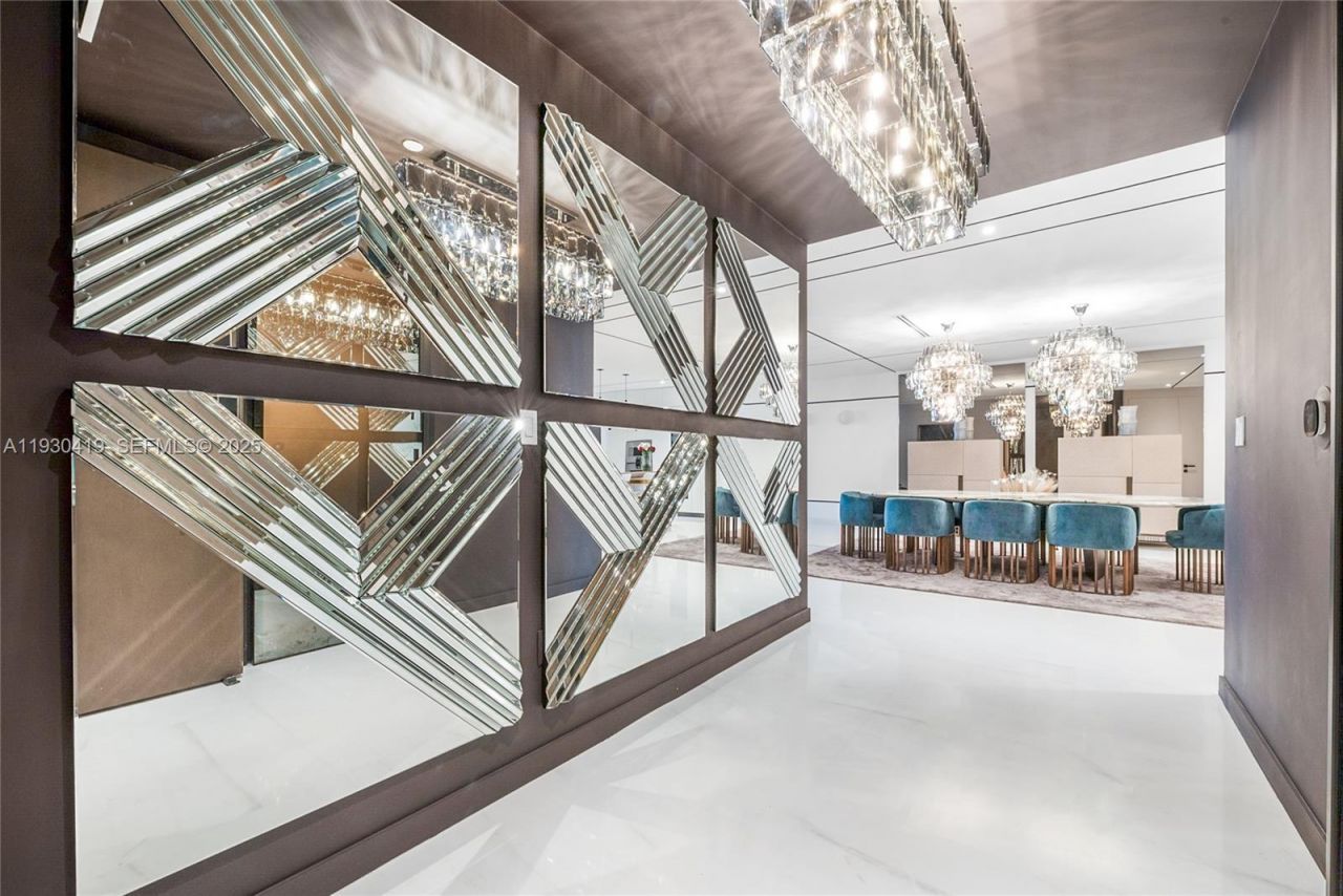 300 Biscayne Blvd Way, Unit 5104, Miami, FL 33131 Photo