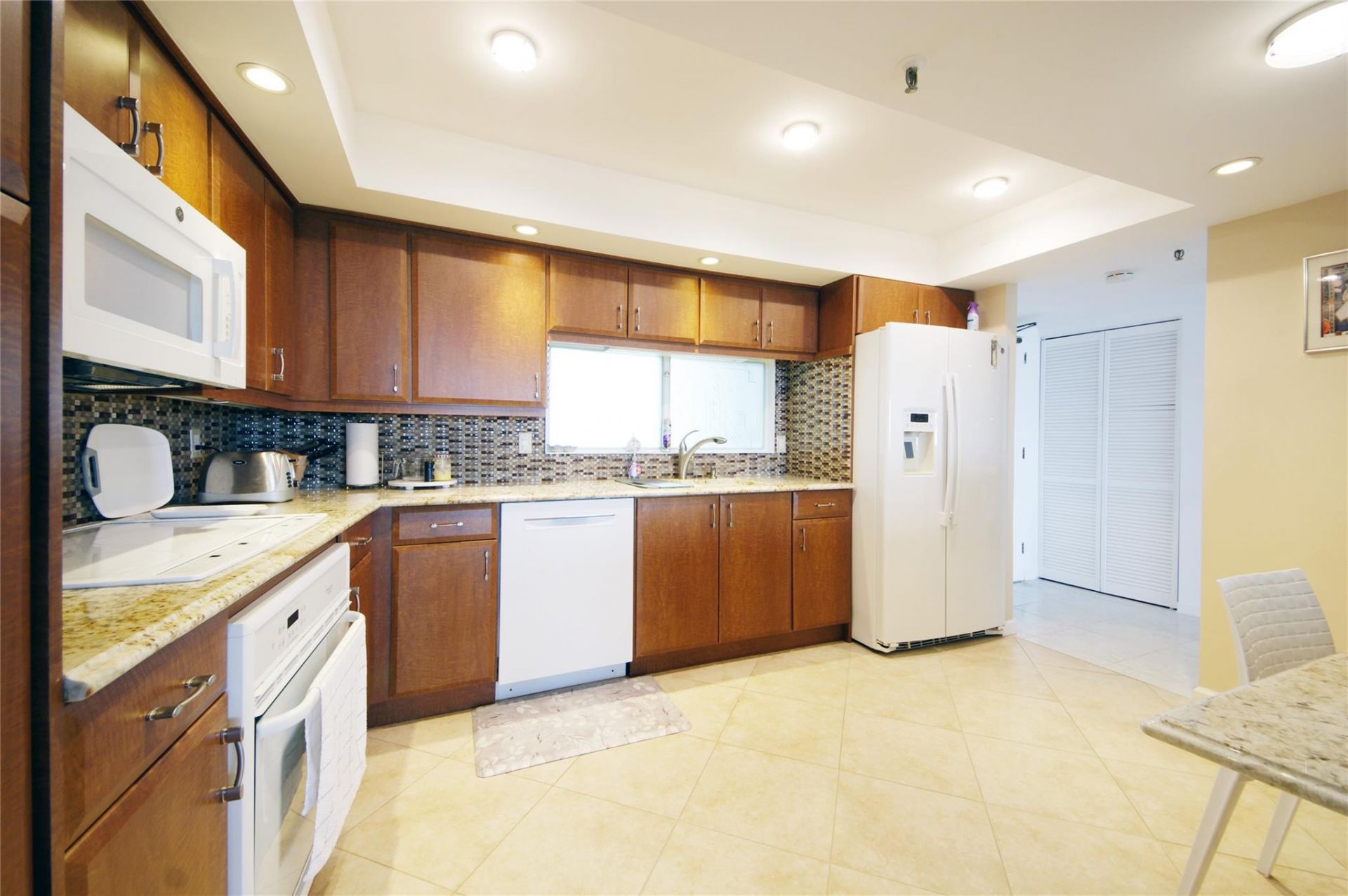 2480 Presidential Way, Unit 1903, West Palm Beach, FL 33401 Photo