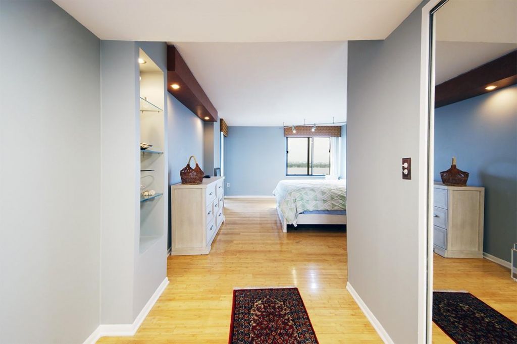 2480 Presidential Way, Unit 1903, West Palm Beach, FL 33401 Photo