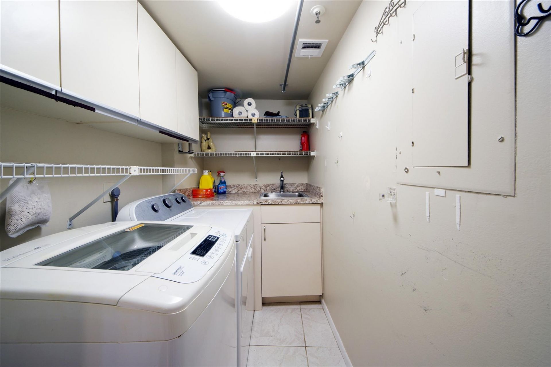 2480 Presidential Way, Unit 1903, West Palm Beach, FL 33401 Photo