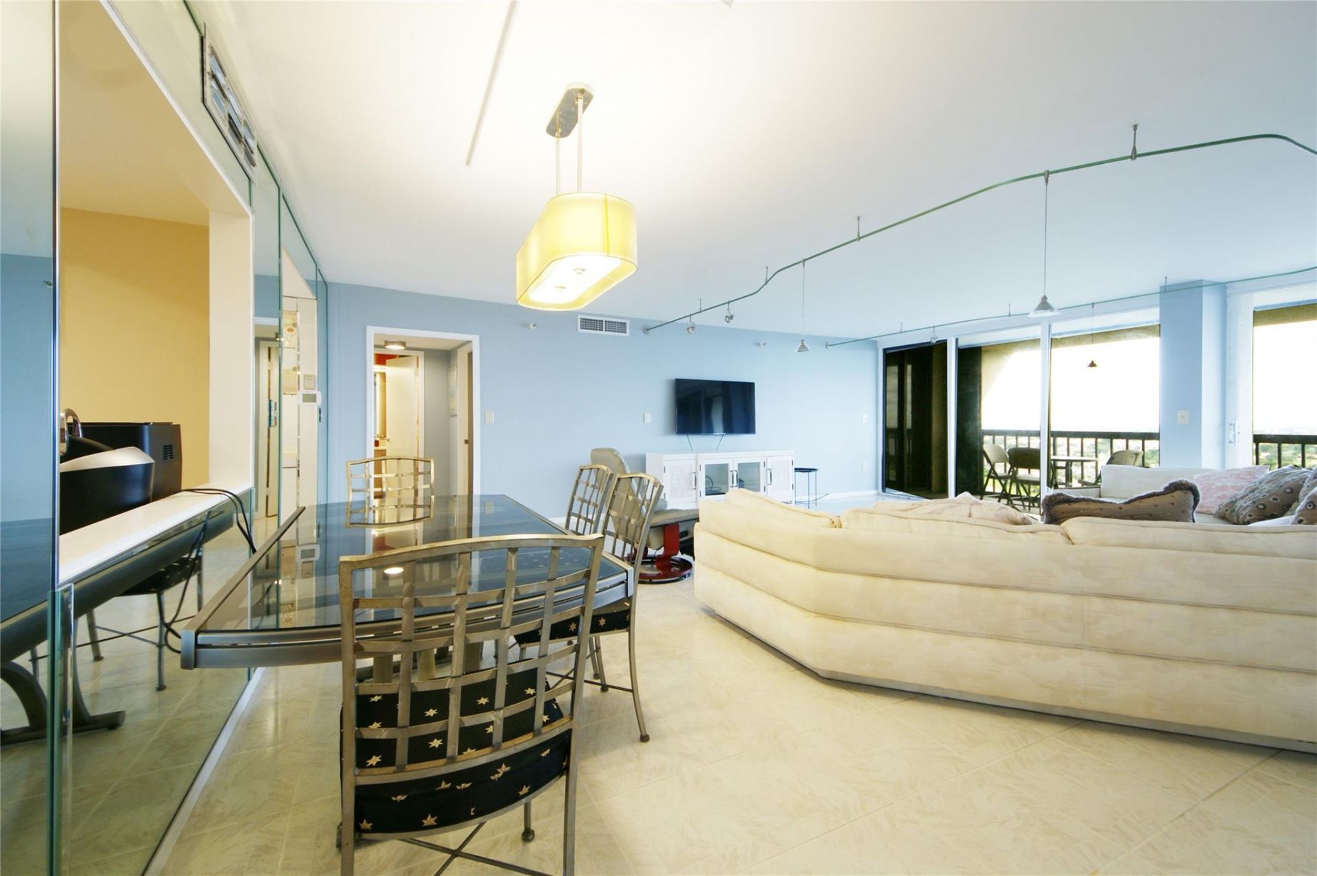 2480 Presidential Way, Unit 1903, West Palm Beach, FL 33401 Photo