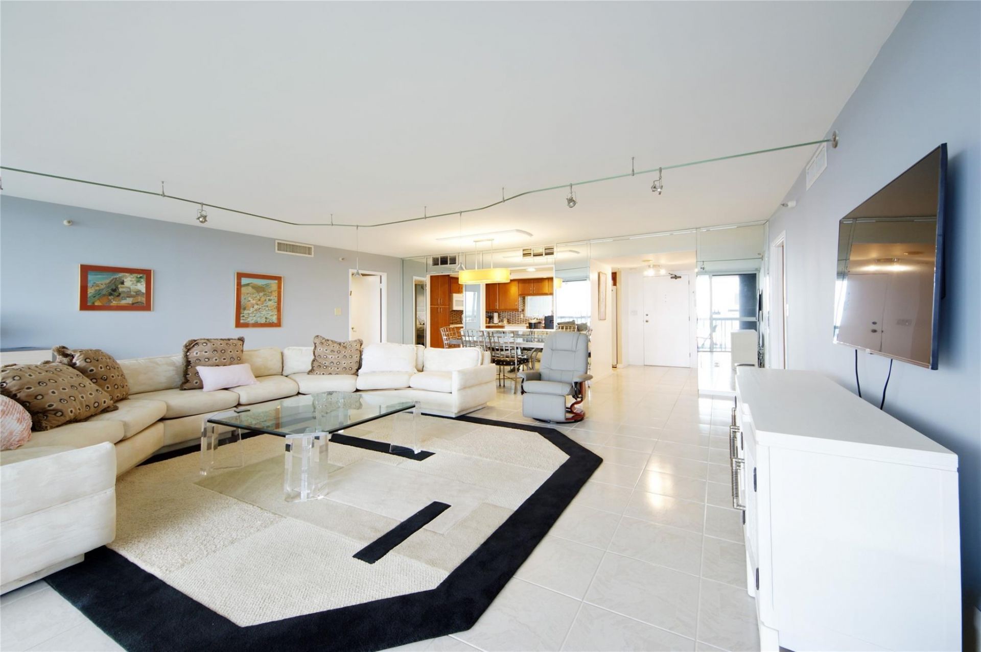 2480 Presidential Way, Unit 1903, West Palm Beach, FL 33401 Photo