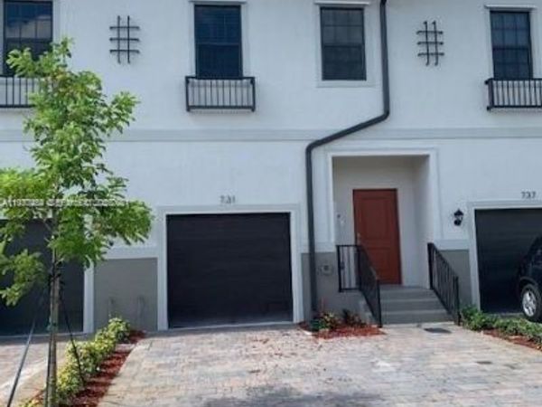 731 SW 11th St, Florida City, FL 33034