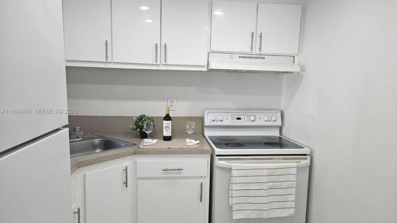 801 NW 47th Ave, Unit 807W, Miami, FL 33126 Photo