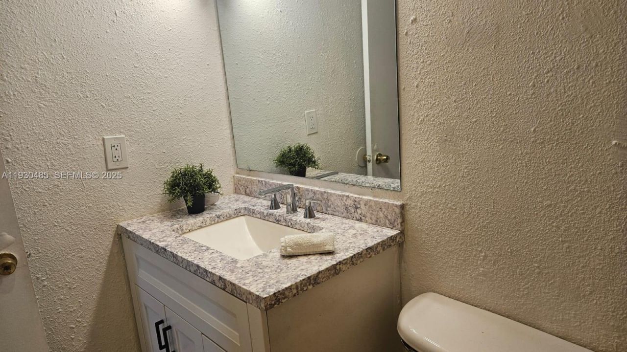 801 NW 47th Ave, Unit 807W, Miami, FL 33126 Photo