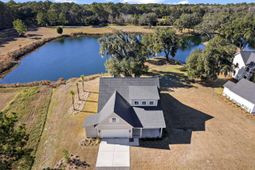 2988 Lodge Berry Lane photo 4