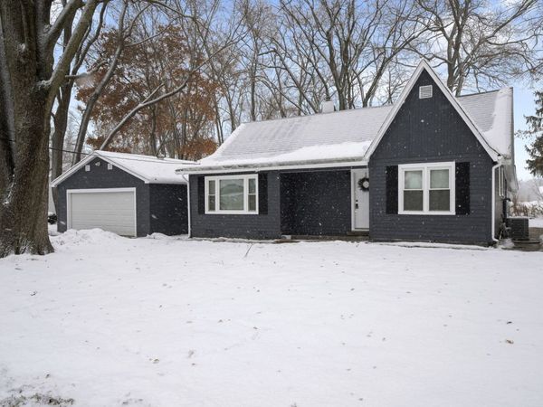 26347 W Shannon Avenue, Antioch, IL 60002