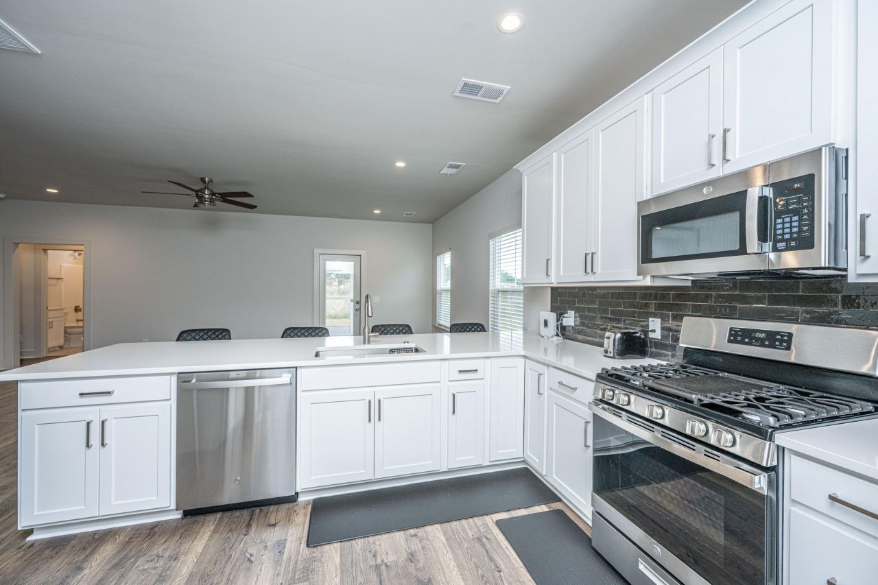 3005 Harvey Avenue Photo 7