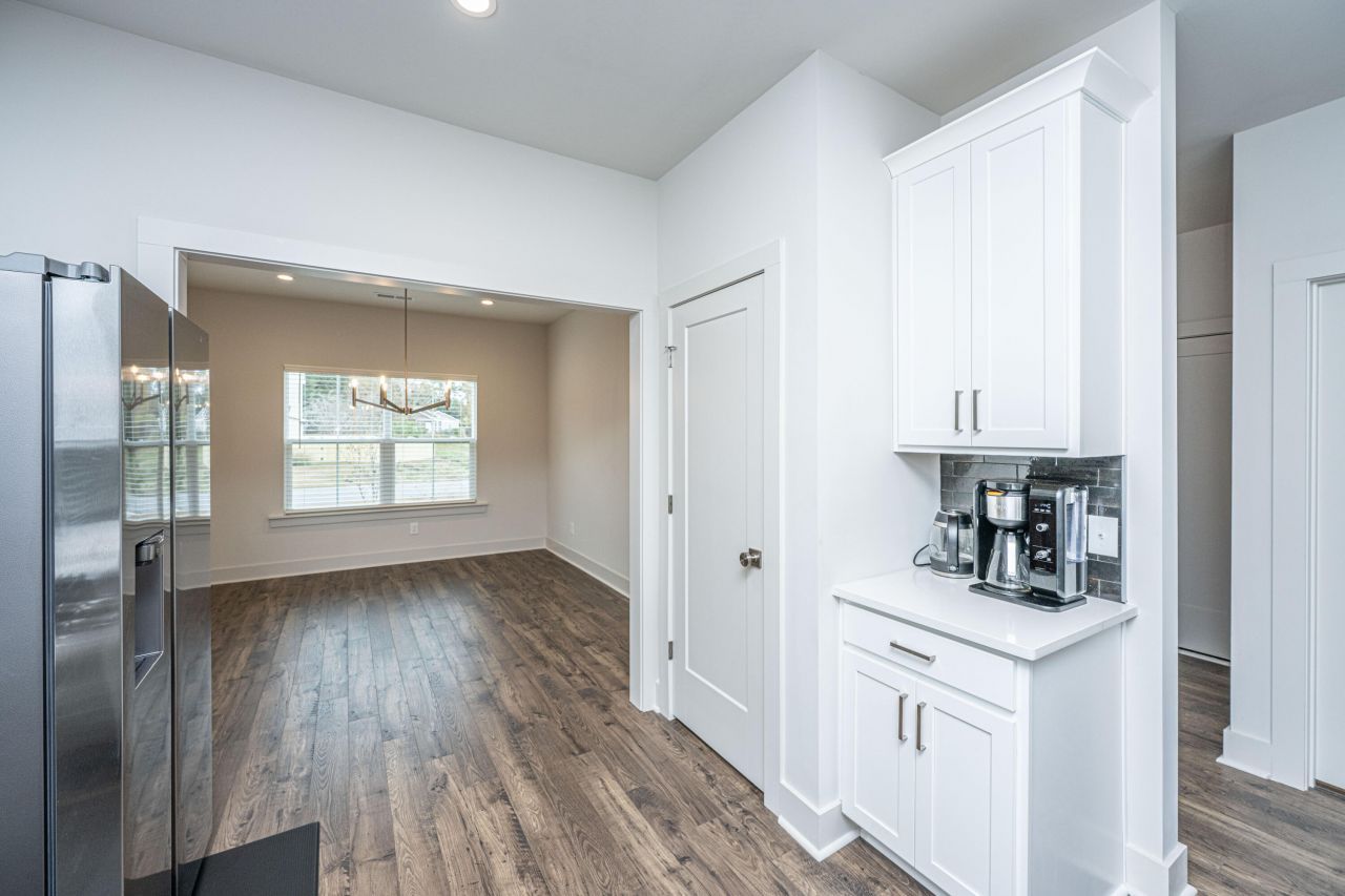 3005 Harvey Avenue Photo 8