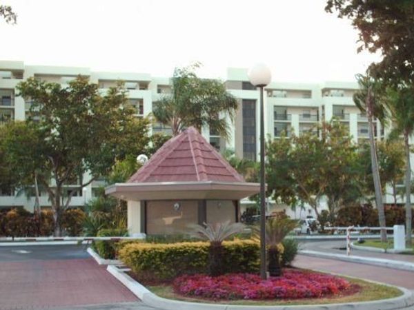 7050 NW 44th Street, Unit 506, Lauderhill, FL 33319