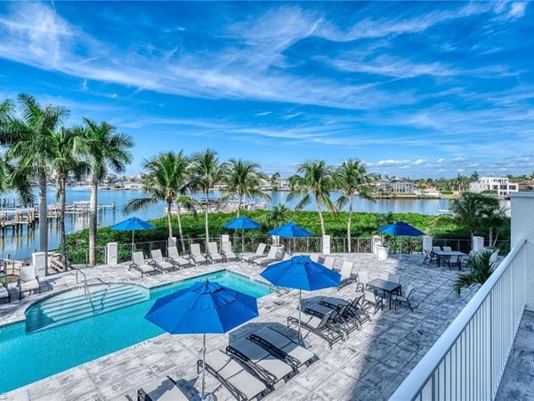 400 Flagship DR, Unit 305, NAPLES, FL 34108
