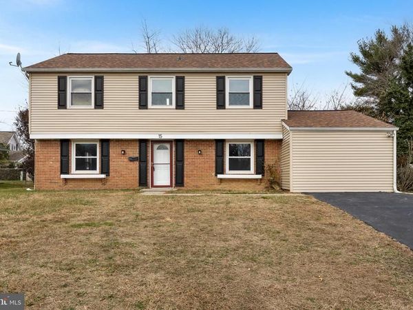15 MARBLESTONE LANE, WILLINGBORO, NJ 08046