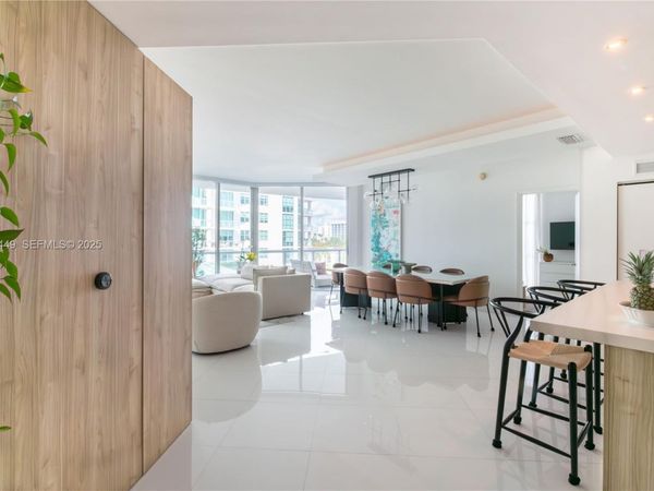 3131 NE 188th St, Unit 2-605, Aventura, FL 33180