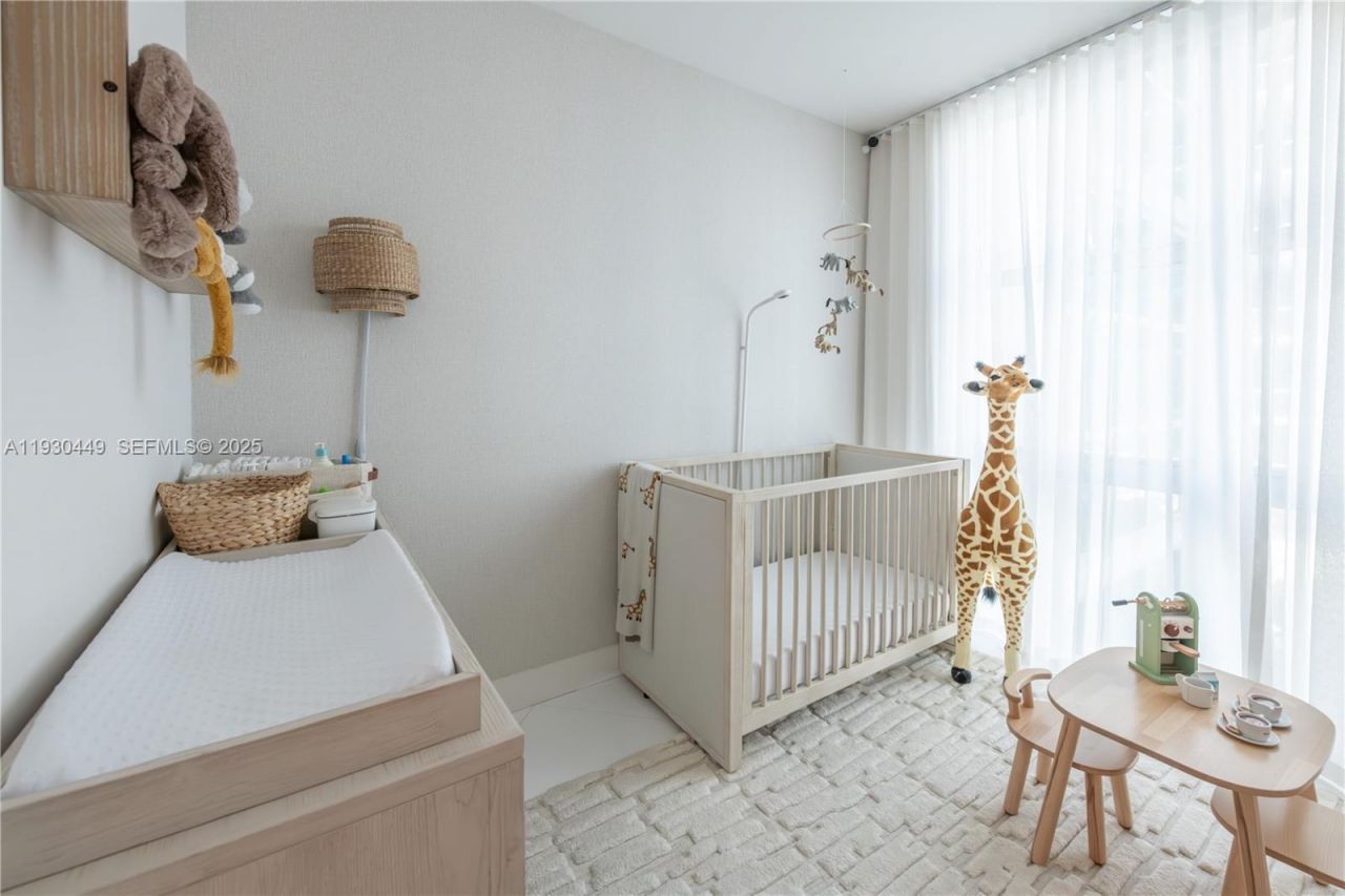 3131 NE 188th St, Unit 2-605, Aventura, FL 33180 Photo