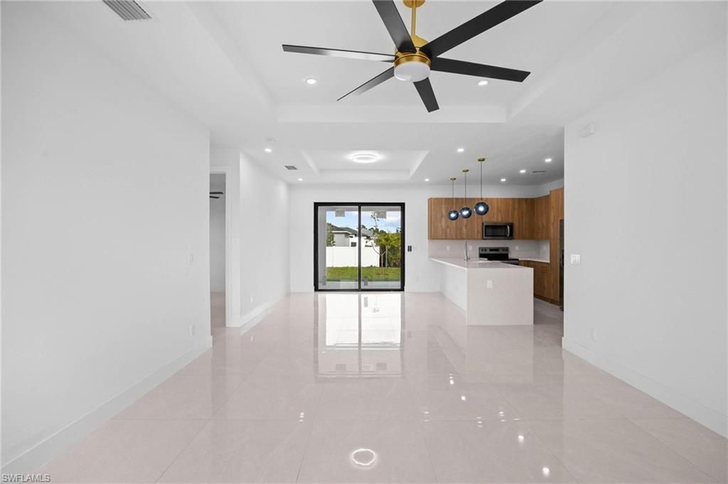 2827 SW 2nd Ln, Cape Coral, FL 33991 Photo