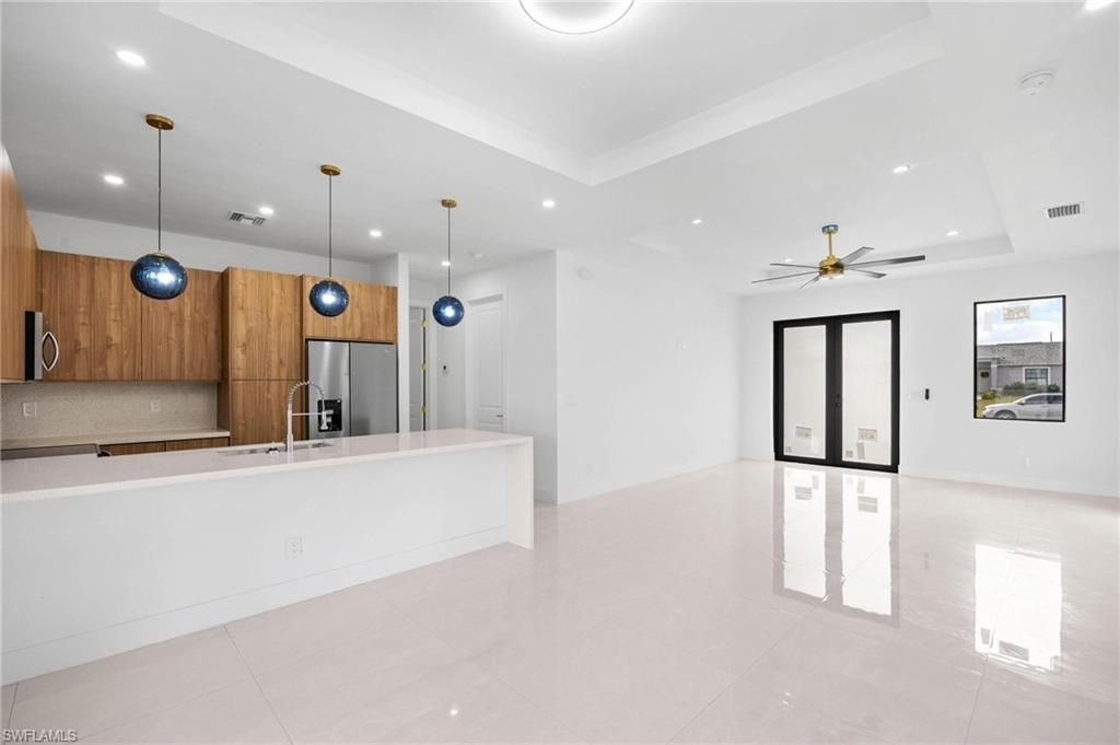 2827 SW 2nd Ln, Cape Coral, FL 33991 Photo