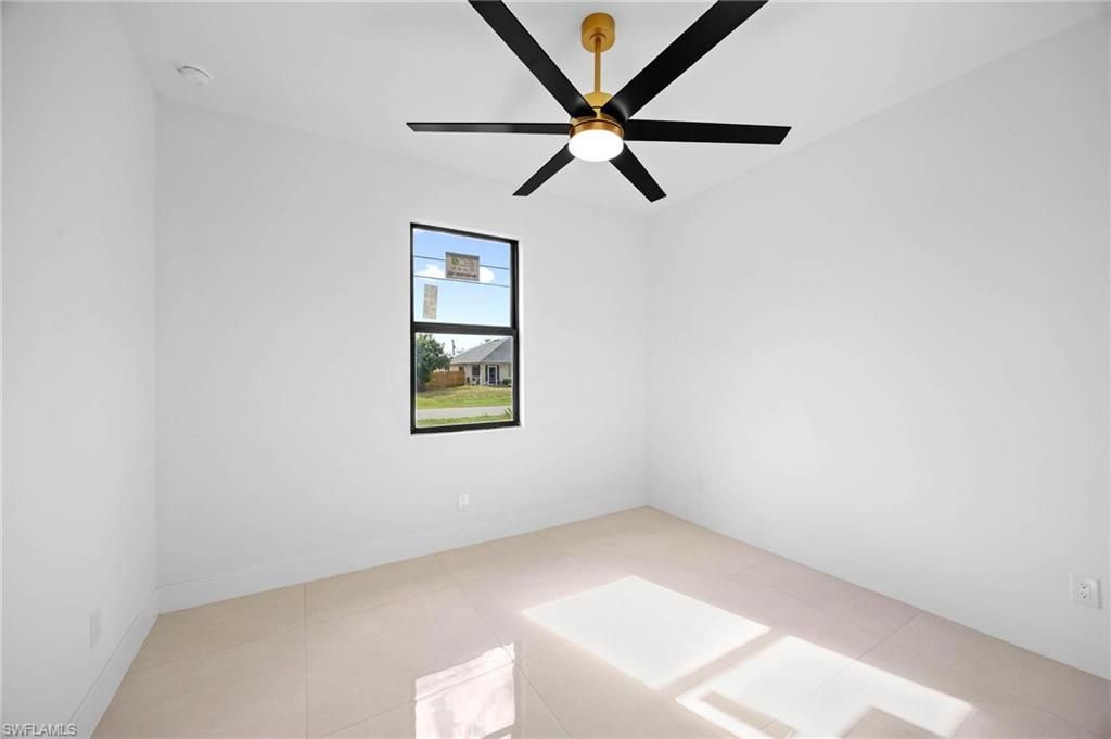 2827 SW 2nd Ln, Cape Coral, FL 33991 Photo