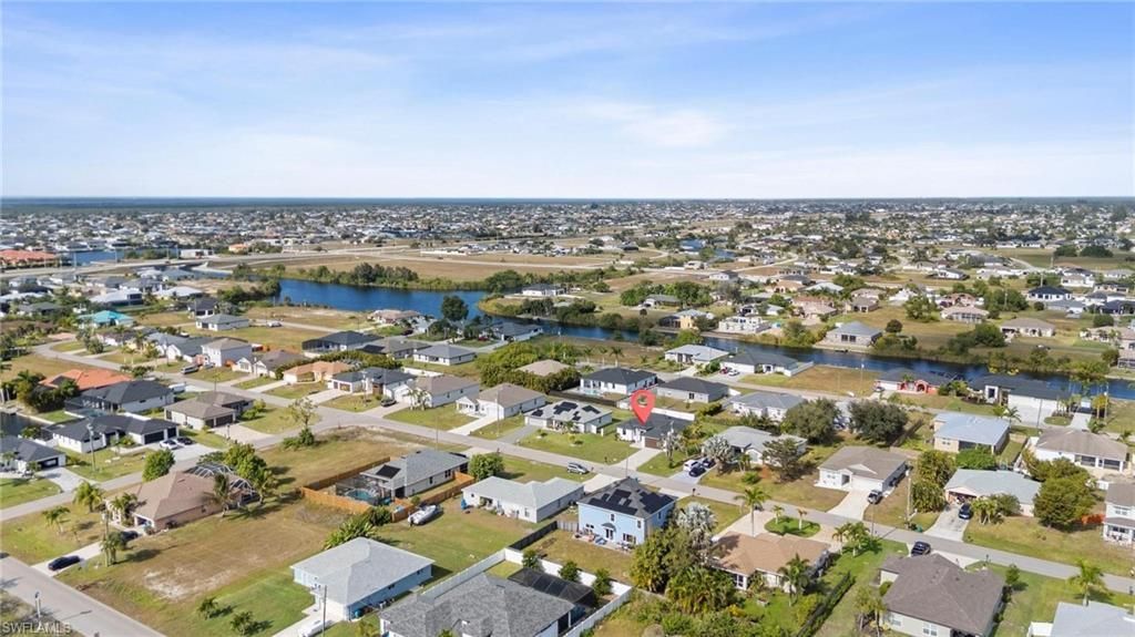 2827 SW 2nd Ln, Cape Coral, FL 33991 Photo