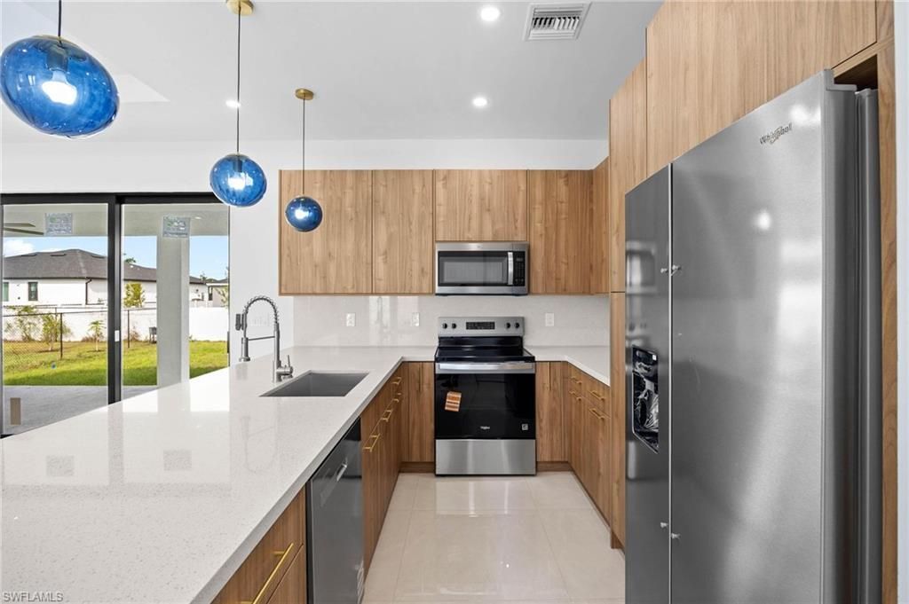 2827 SW 2nd Ln, Cape Coral, FL 33991 Photo