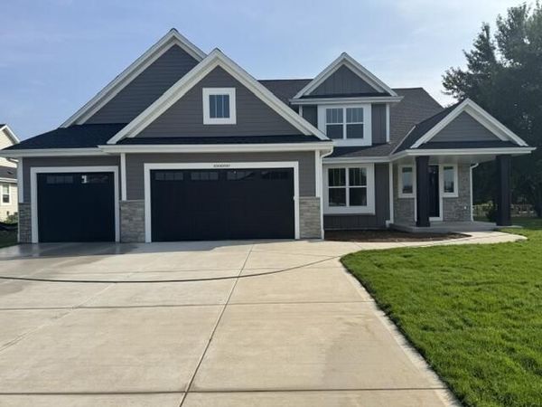 N74W24747 Lauren DRIVE, Sussex, WI 53089