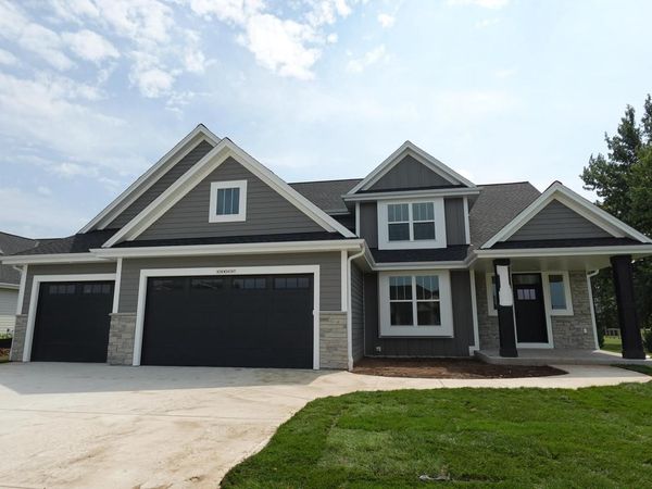 N74W24747 Lauren DRIVE, Sussex, WI 53089