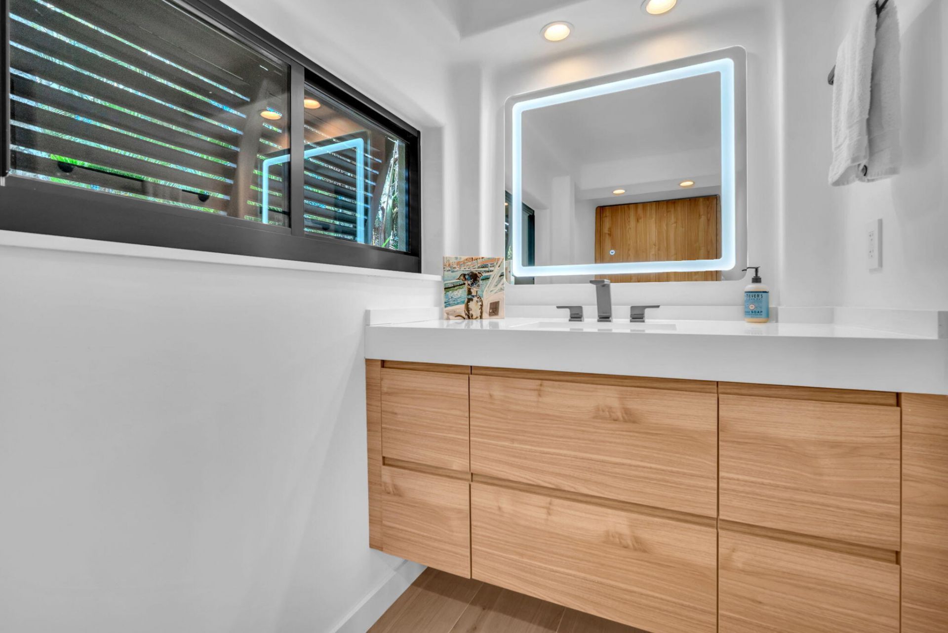 302 Coral Way, Fort Lauderdale, FL 33301 Photo