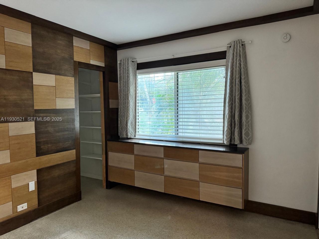 985 NE 115th St, Biscayne Park, FL 33161 Photo