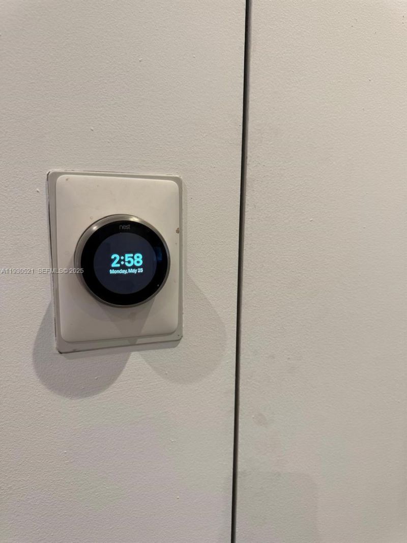 985 NE 115th St, Biscayne Park, FL 33161 Photo