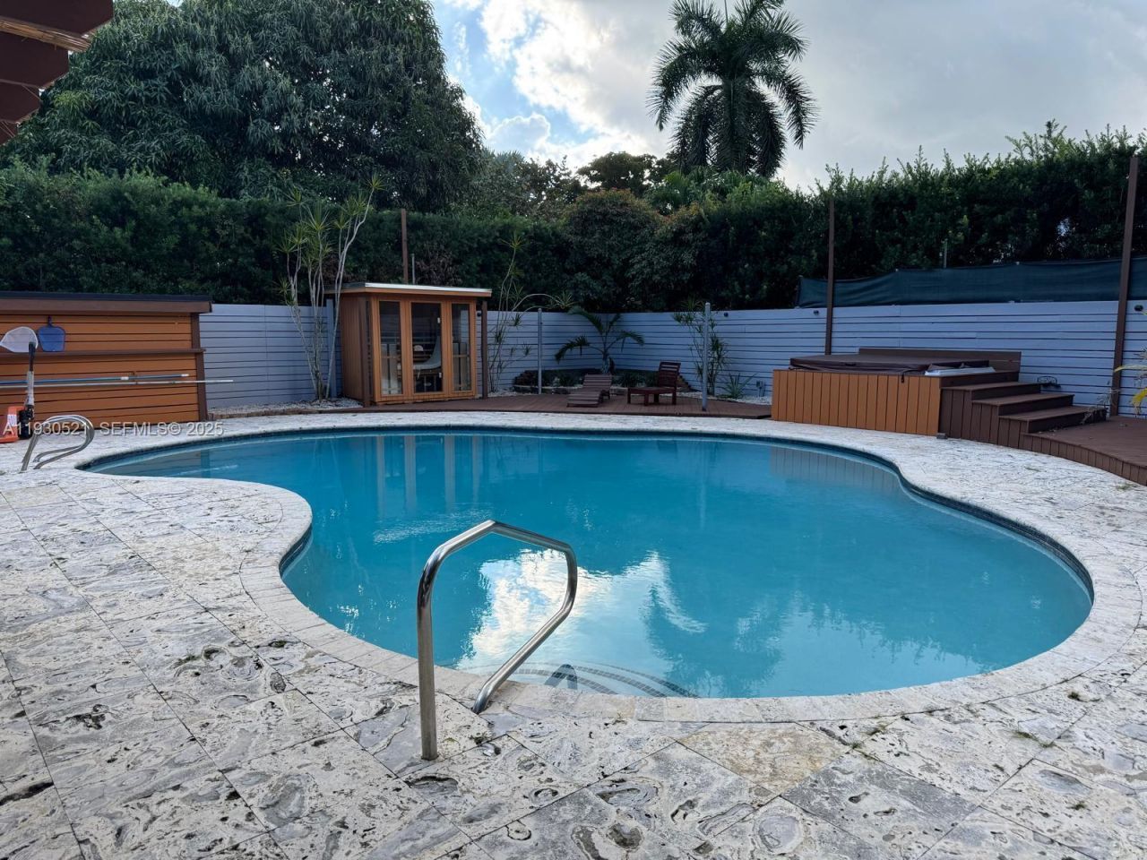 985 NE 115th St, Biscayne Park, FL 33161 Photo