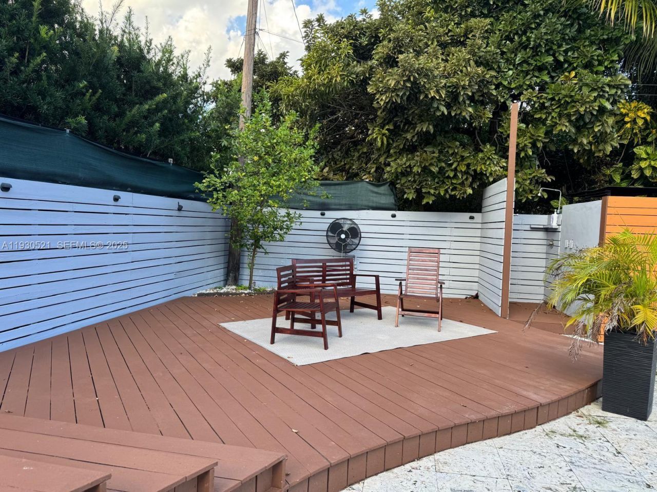 985 NE 115th St, Biscayne Park, FL 33161 Photo