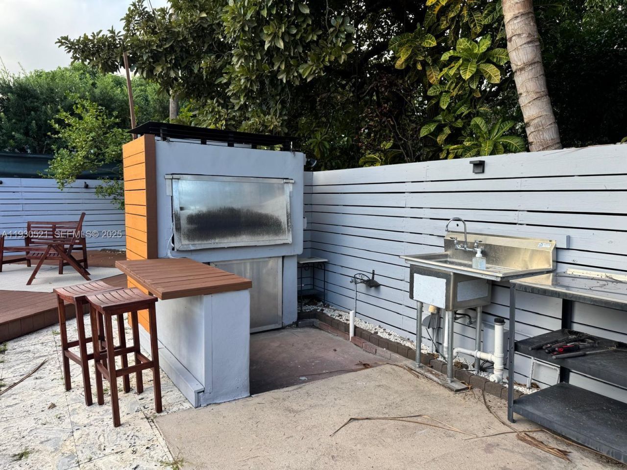 985 NE 115th St, Biscayne Park, FL 33161 Photo