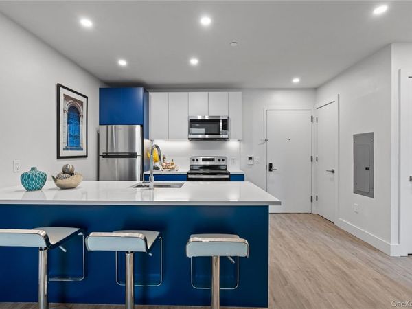 40 Westchester Place, Unit 501, New Rochelle, NY 10801