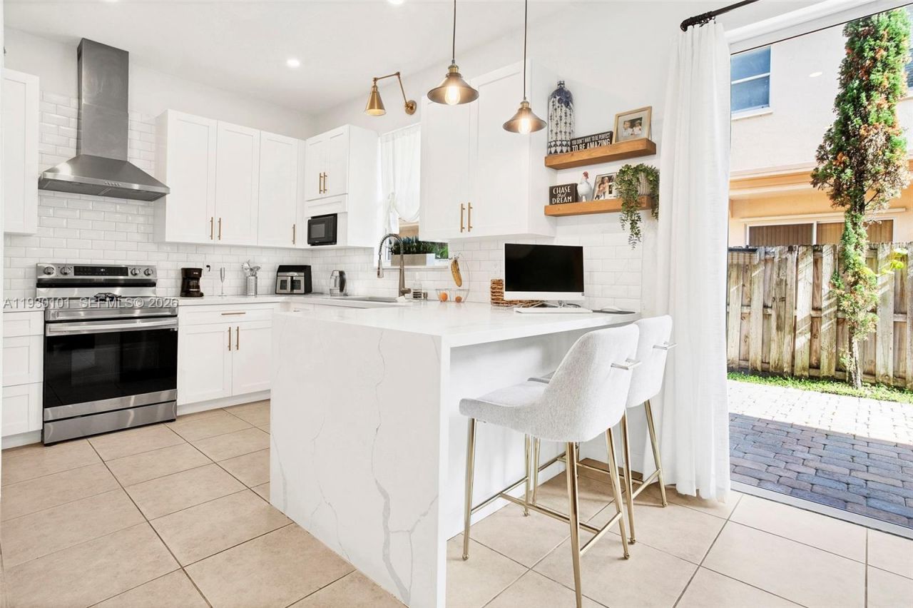 13285 SW 128th Psge, Unit 13285, Miami, FL 33186 Photo