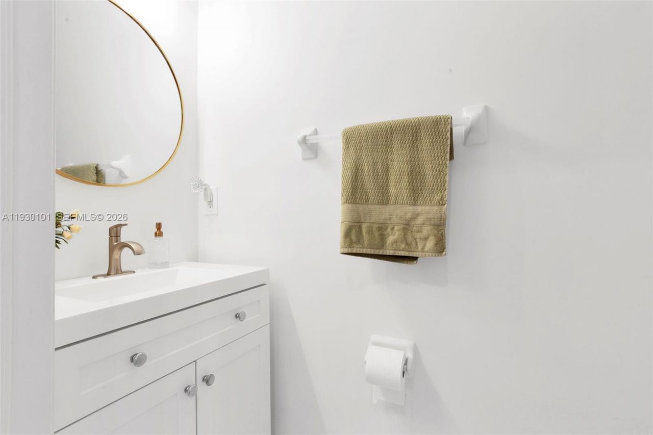 13285 SW 128th Psge, Unit 13285, Miami, FL 33186 Photo