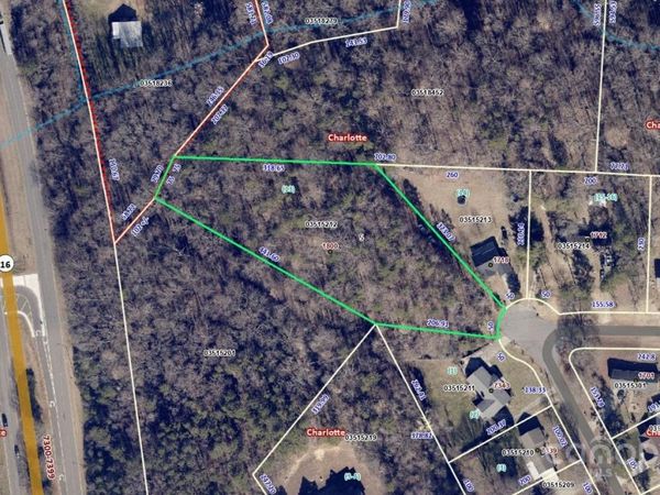 1800 Plumcrest Drive, Charlotte, NC 28216