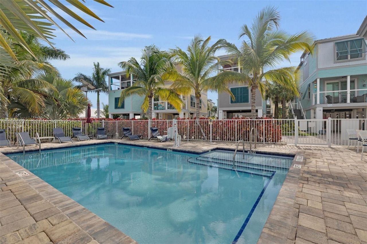 101 11th Street Ocean Unit 42, Marathon, FL 33050 Photo