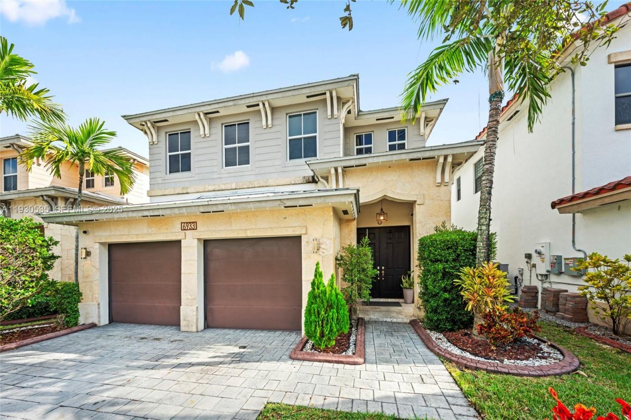 6933 NW 104th Ct, Unit 6933, Doral, FL 33178 Photo