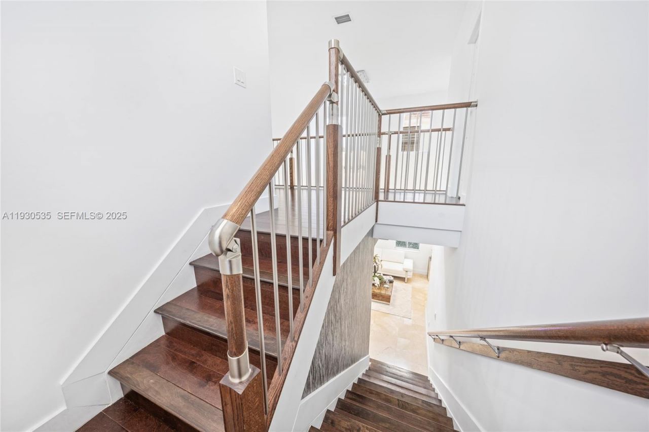 6933 NW 104th Ct, Unit 6933, Doral, FL 33178 Photo