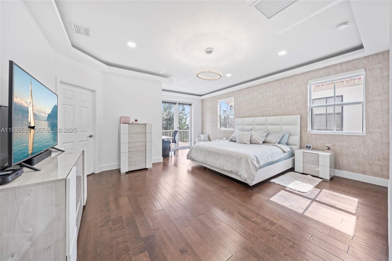 6933 NW 104th Ct, Unit 6933, Doral, FL 33178 Photo