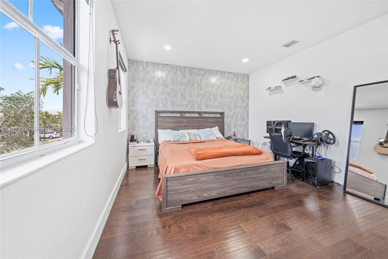 6933 NW 104th Ct, Unit 6933, Doral, FL 33178 Photo