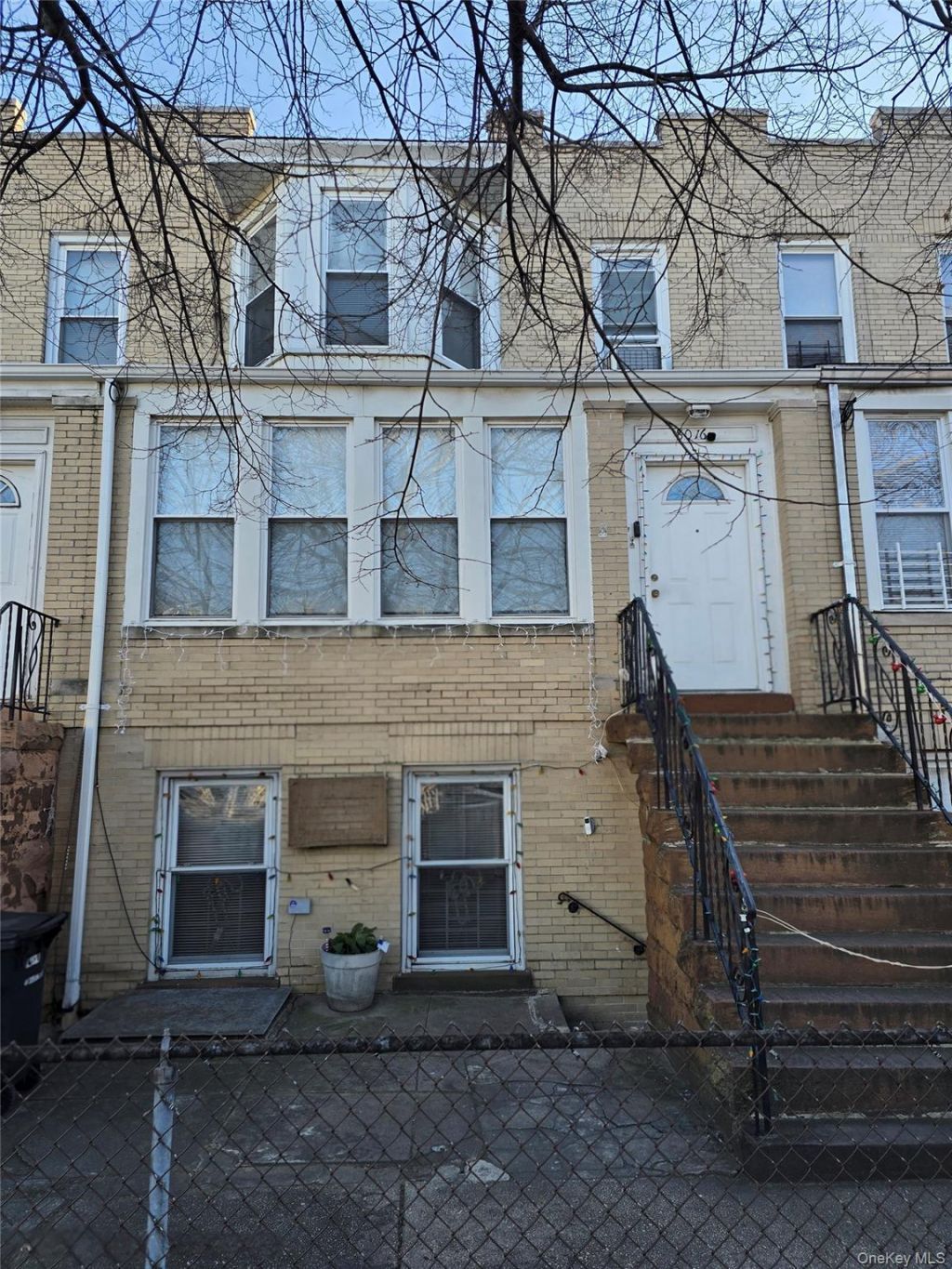 80-16 95th Avenue, Ozone Park, NY 11416 Main Photo